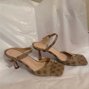 Elegant Tan Patterned Heels